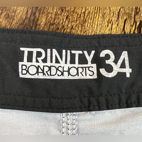 TRINITY BOARDSHORTS | men’s swim trunks. Size: 34 - Picture 4 of 13
